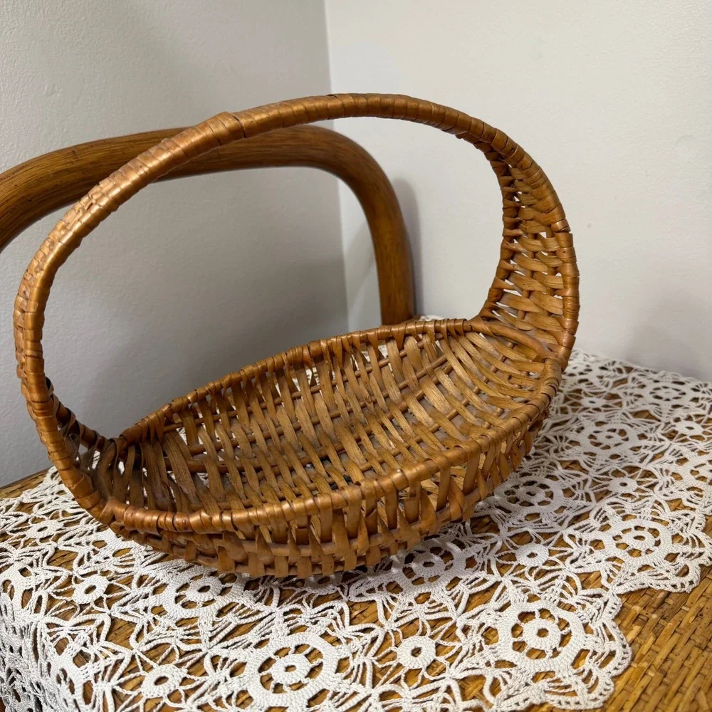N/A handcrafted wicker